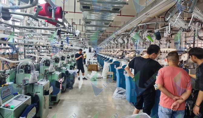 50sets LEEFU automatic linking sock knitting machine customer factory