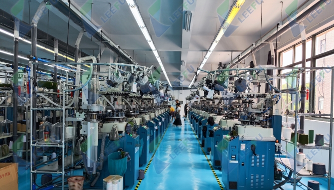 80sets LEEFU automatic linking sock knitting machine customer factory