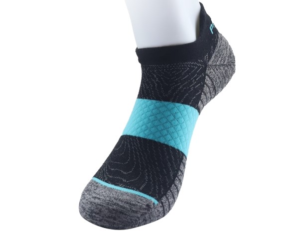 One Toe Sock of leefu automatic toe-linking sock knitting machine 2